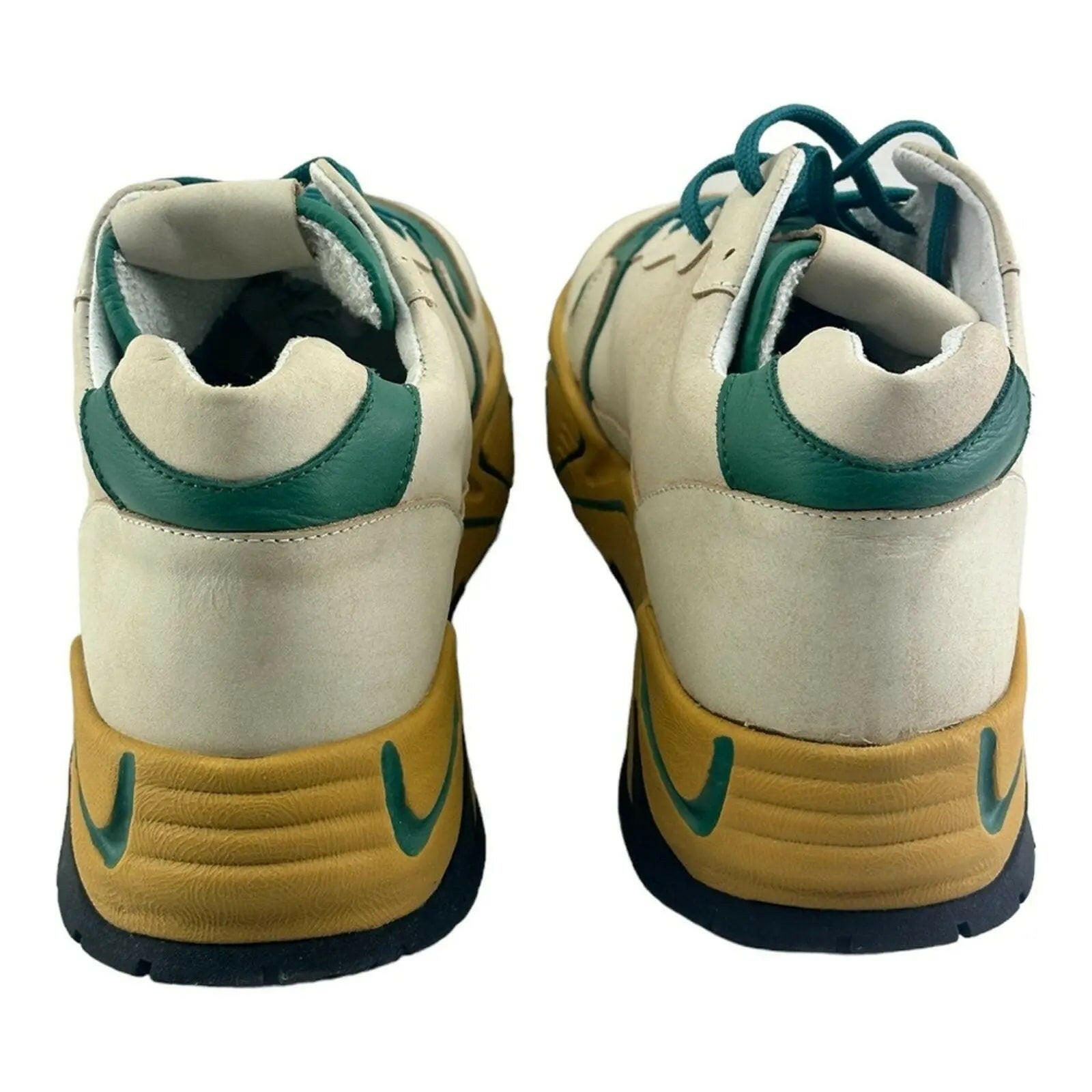 Gidigio Vibram sneaker.